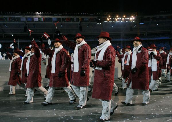 Форма олимпийской сборной Латвии 2006 года Форма олимпийской сборной Латвии 2006 года - Sputnik Латвия