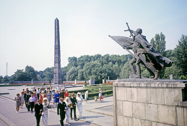 Памятник 1200 гвардейцам - Sputnik Латвия