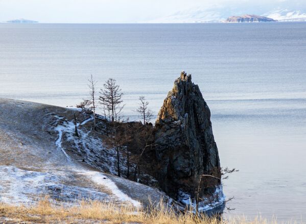 Мыс Бурхан на острове Ольхон - Sputnik Латвия