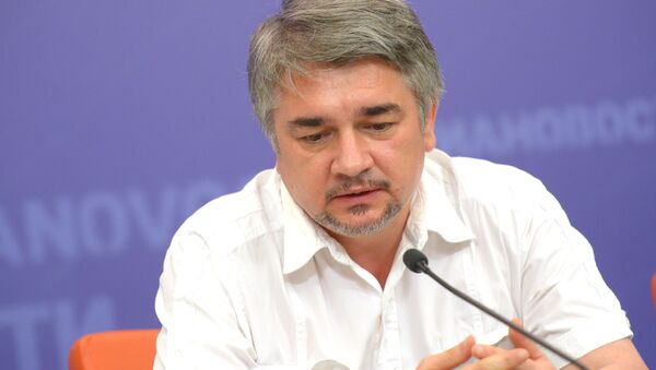 Украинский историк, политолог Ростислав Ищенко - Sputnik Латвия