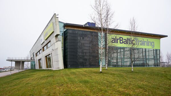 Тренировочный центр авиакомпании airBaltic - Sputnik Латвия