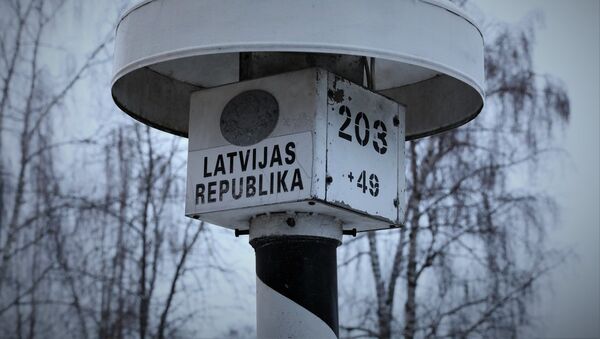 Пограничный столб на границе Латвия - Эстония - Sputnik Латвия
