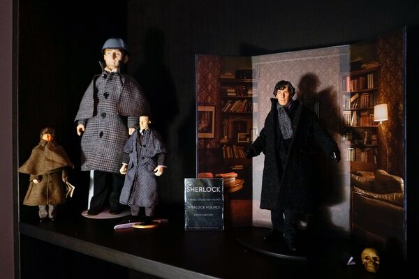 Šerloka Holmsa istabas ekspozīcija no BBC seriāla Šerloks viesnīcā Pullman Riga Old Town - Sputnik Latvija