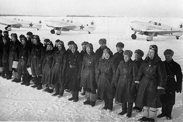 Боевые авиачасти и самолеты Як-7Б, 1941-1945 Боевые авиачасти и самолеты Як-7Б, 1941-1945 - Sputnik Латвия