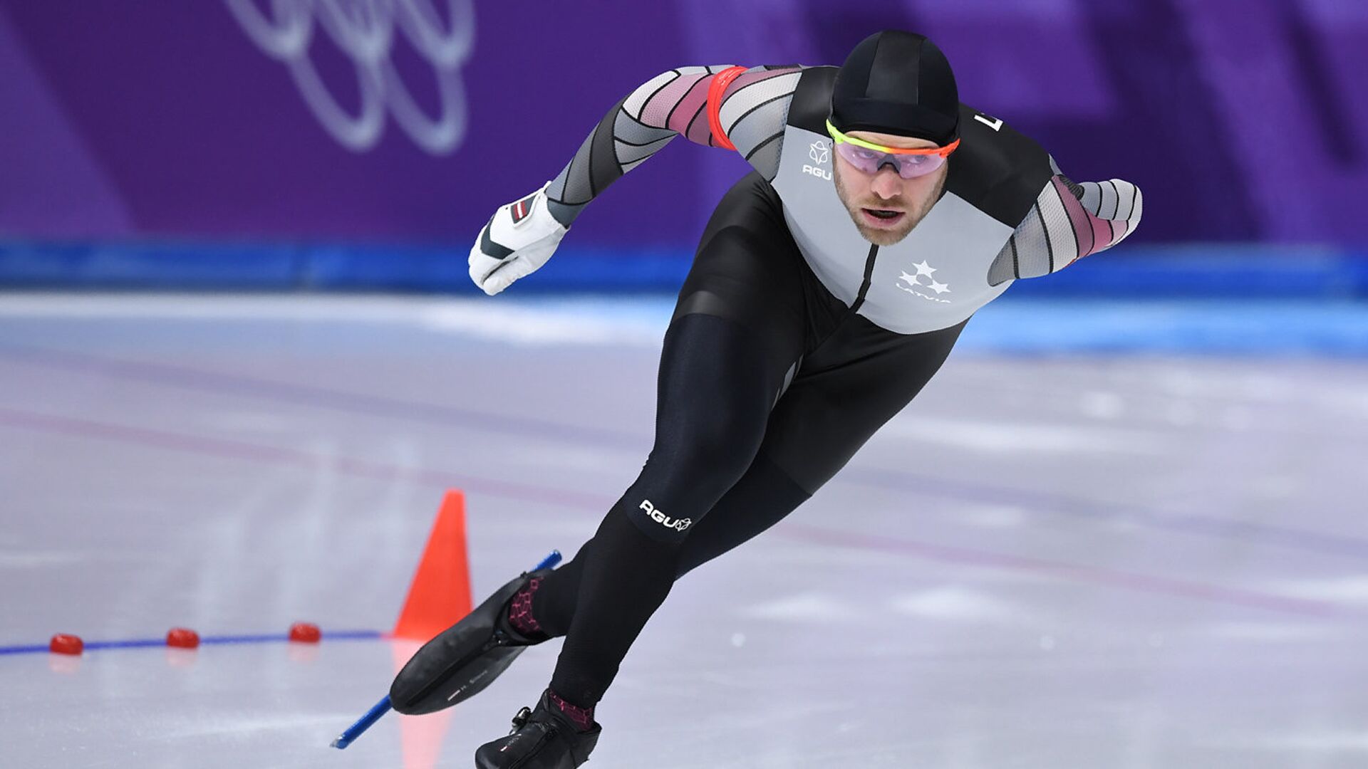 Конькобежец Харальдс Силовс на XXIII зимних Олимпийских играх в Пхенчхане - Sputnik Латвия, 1920, 20.02.2022