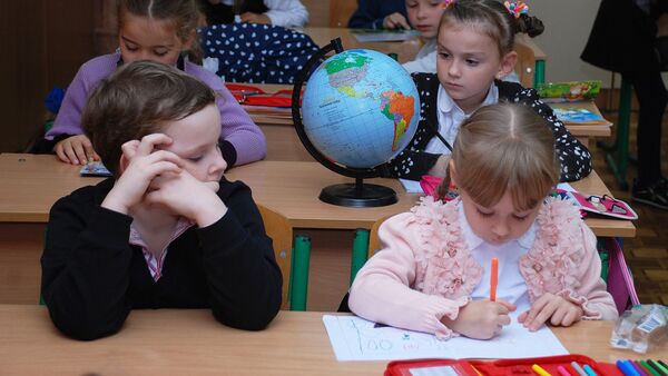 Nodarbība skolā - Sputnik Latvija