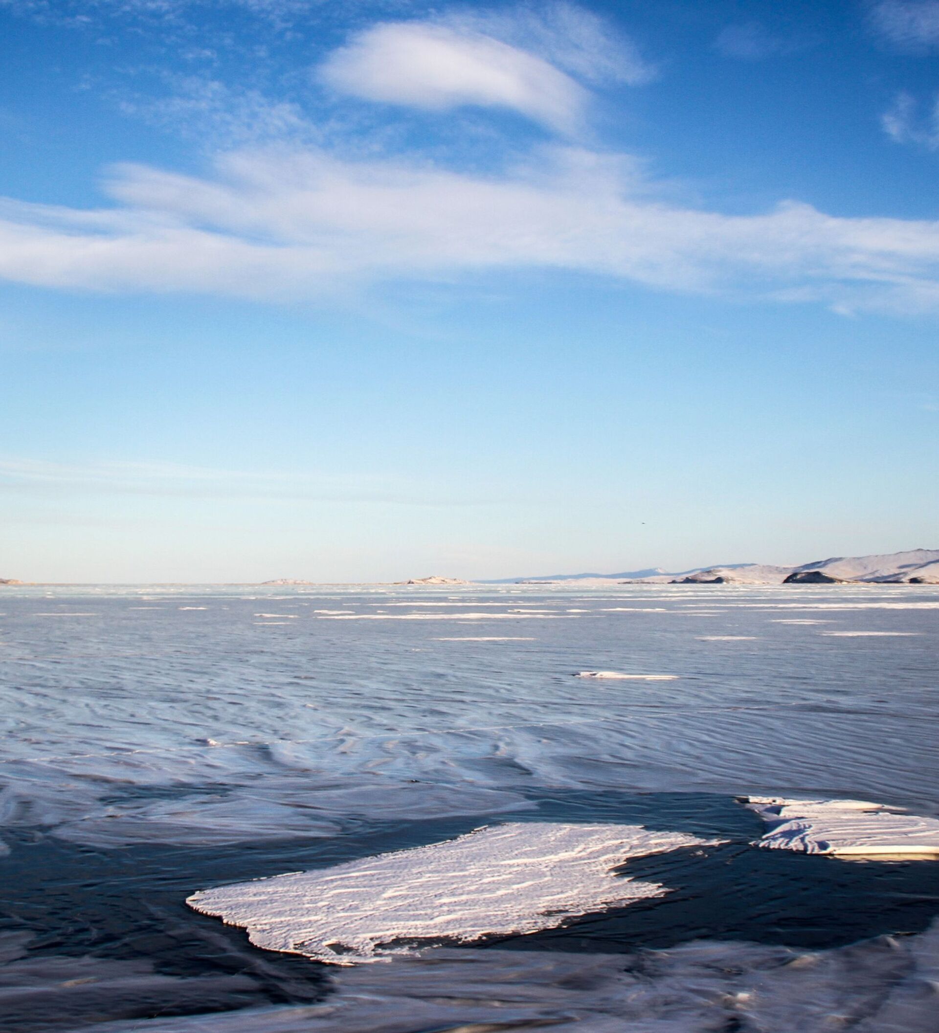Иркутский залив зимой