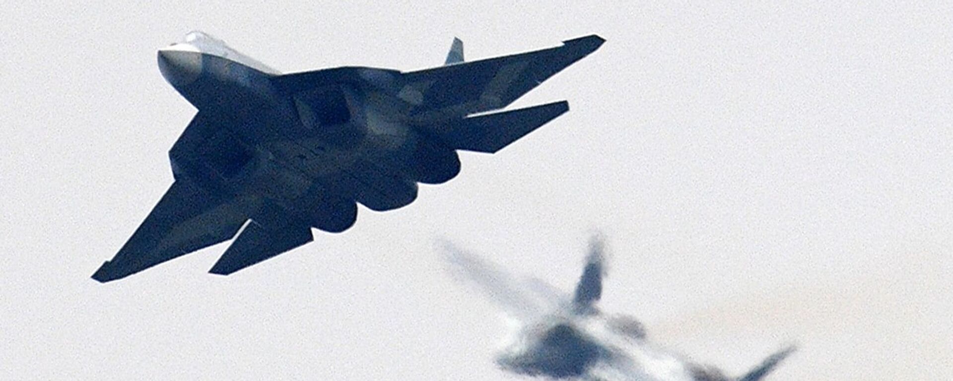 Российский многофункциональный истребитель пятого поколения Су-57 - Sputnik Латвия, 1920, 08.11.2023