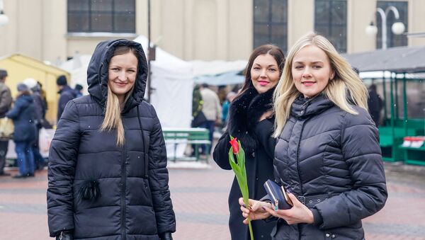 8 марта на Центральном рынке в Риге - Sputnik Latvija