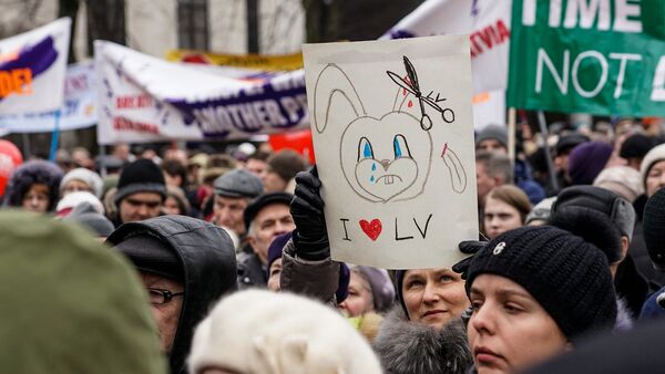 Марш в защиту русских школ. 10 марта 2018 г. - Sputnik Латвия