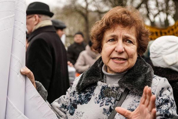 Татьяна Жданок на марше в защиту русских школ. 10 марта 2018 г. Татьяна Жданок на марше в защиту русских школ. 10 марта 2018 г. - Sputnik Латвия