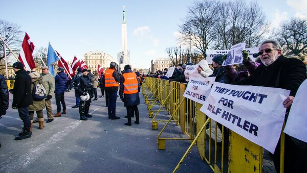 Марш легионеров СС в Риге - Sputnik Латвия