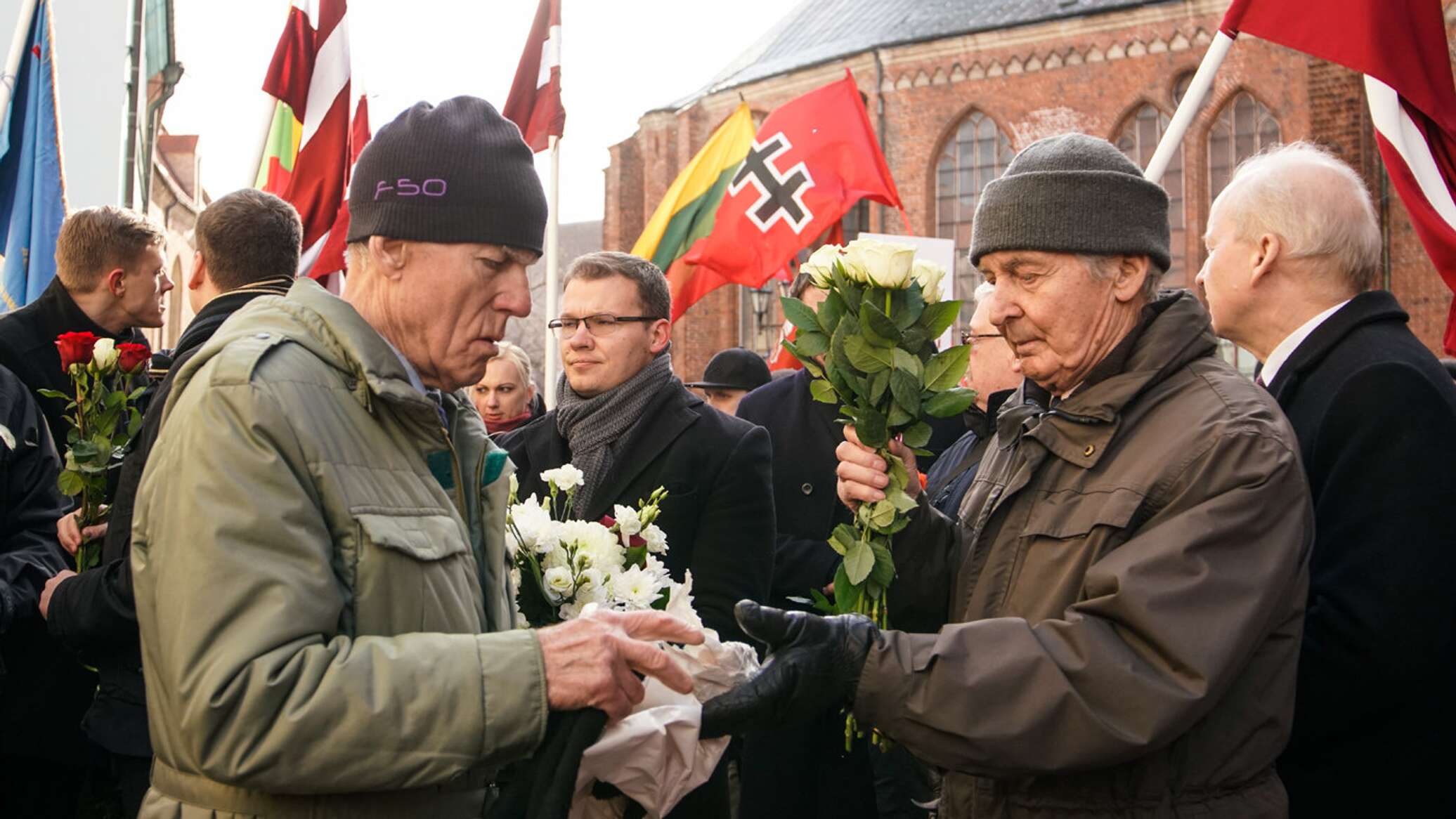 Марш 16. Марш ветеранов СС В Риге. Парад ветеранов СС В Латвии. Памятник латышским легионерам Ваффен СС В Бельгии. Марш Латышских легионеров СС.