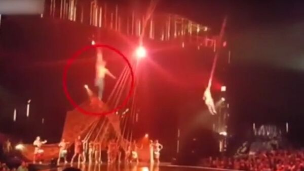 Cirque du Soleil akrobāts gājis bojā priekšnesuma laikā ASV - Sputnik Latvija