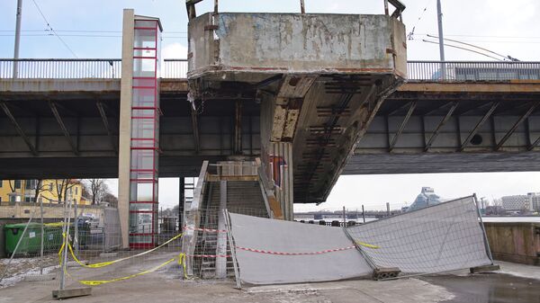 Вантовый мост в Риге перед ремонтом - Sputnik Latvija
