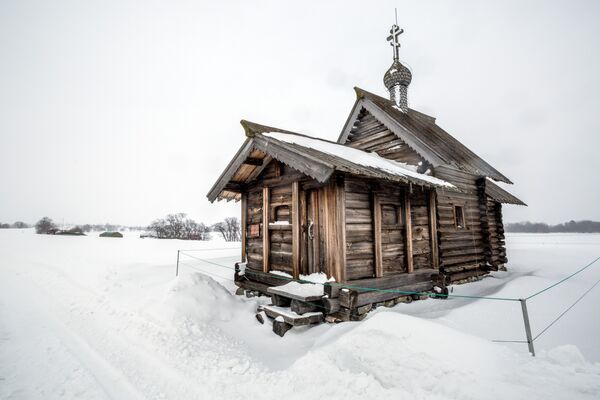 Церковь Воскрешения Лазаря в музее-заповеднике Кижи. - Sputnik Латвия