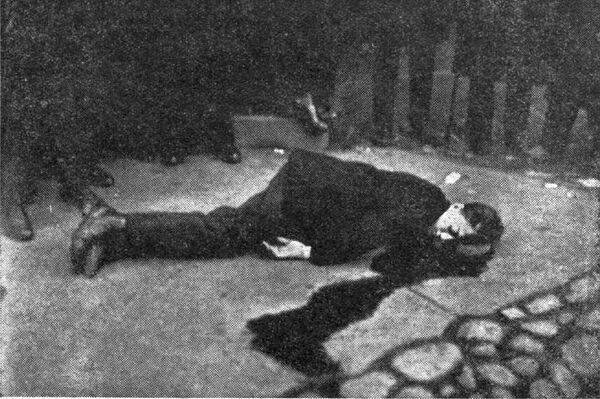 15 февраля 1925 года. Убитый латышскими националистами юный пионер Александр Масакс 15 февраля 1925 года. Убитый латышскими националистами юный пионер Александр Масакс - Sputnik Латвия