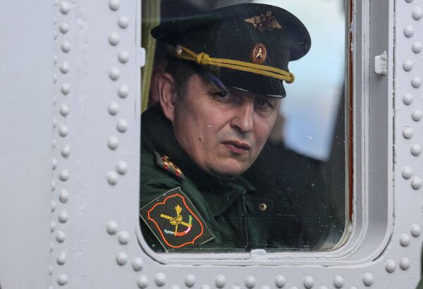 Военнослужащий на военно-морских учениях Кумжа-2018 в Баренцевом море Военнослужащий на военно-морских учениях Кумжа-2018 в Баренцевом море - Sputnik Латвия