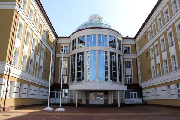 Главный корпус Республиканского лицея для одаренных детей в Саранске Главный корпус Республиканского лицея для одаренных детей в Саранске - Sputnik Латвия