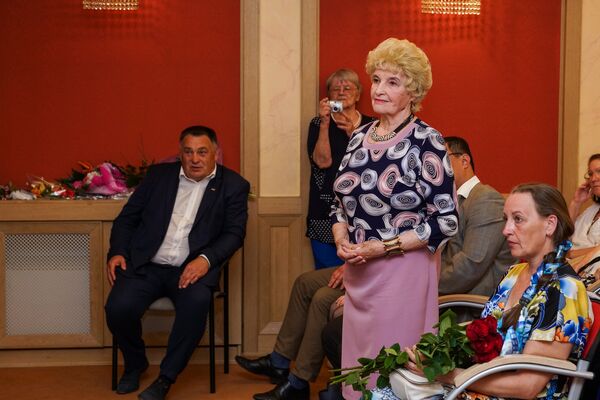 Презентация мемуаров Антонины Пикуль в Доме Москвы в Риге Презентация мемуаров Антонины Пикуль в Доме Москвы в Риге - Sputnik Латвия