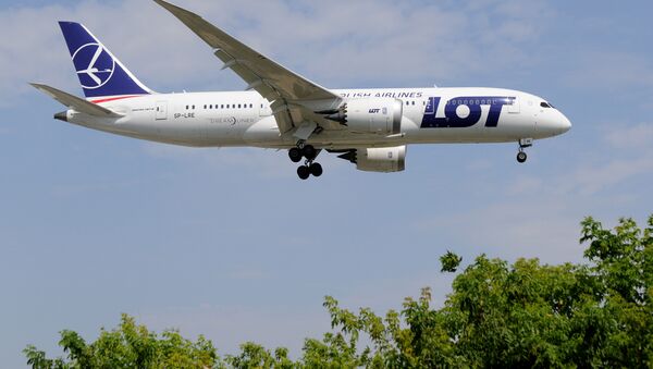 Самолет польской авиакомпании LOT - Sputnik Latvija