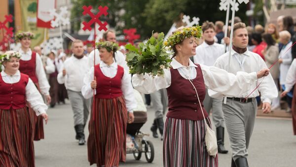 Участники XXVI Вселатвийского праздника песни и XVI Праздника танца - Sputnik Latvija