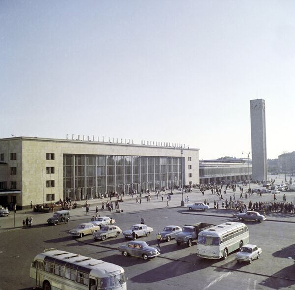 Центральный железнодорожный вокзал в Риге, 1970 год Центральный железнодорожный вокзал в Риге, 1970 год - Sputnik Латвия