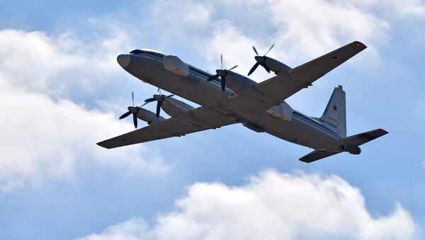 Lidmašīna Il-22PP ar radioelektroniskās cīņas iekārtām - Sputnik Latvija