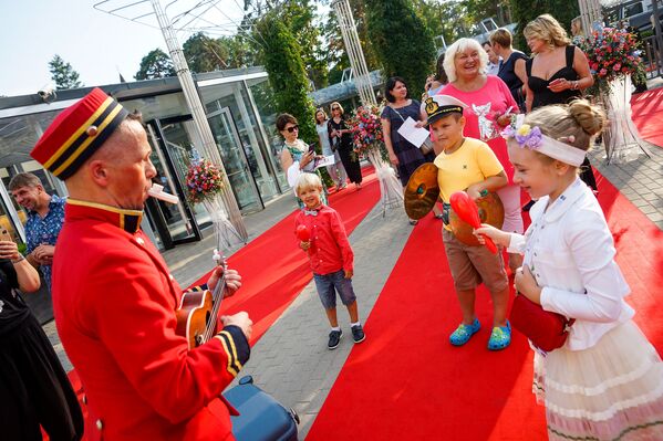Laima. Rendez-Vous. Jūrmala 2018 festivāla viesi Laima. Rendez-Vous. Jūrmala 2018 festivāla viesi - Sputnik Latvija