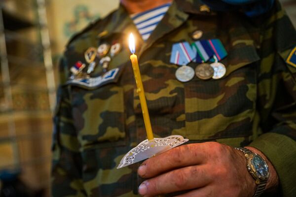 В Риге отметили 88-ю годовщину создания Воздушно-десантных войск - Sputnik Латвия