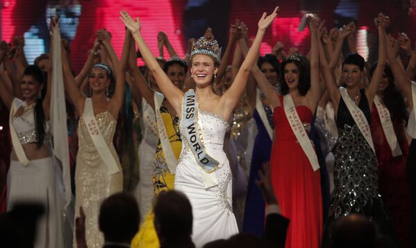 Представительница США Александрия Миллс, завоевавшая титул Мисс мира - 2010 - Sputnik Латвия