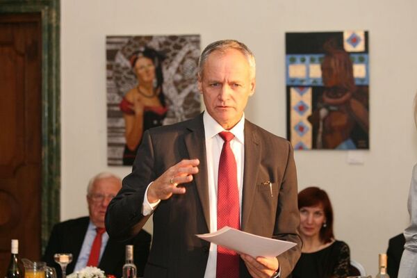 Латвия презентация 3 класс. Правление латвии. 12. Латвия ассоциации. Форма правления парламентская республика.