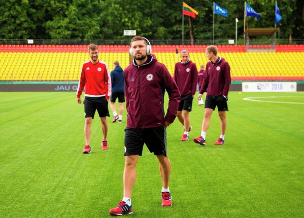 Latvijas izlases mačs pret Lietuvas komandu Baltijas futbola kausā 2018 Latvijas izlases mačs pret Lietuvas komandu Baltijas futbola kausā 2018 - Sputnik Latvija