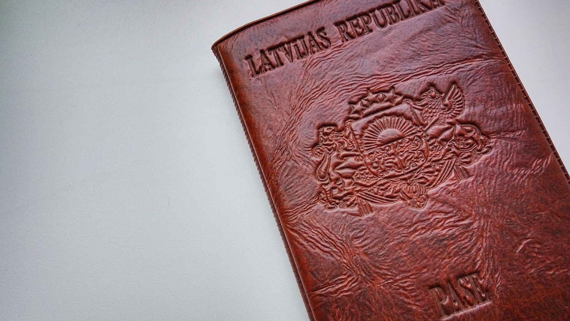 Паспорт гражданина Латвии - Sputnik Латвия, 1920, 07.04.2022