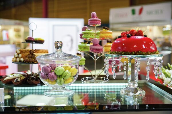 Торты, печенье и другие сладости на выставке Riga food - Sputnik Латвия