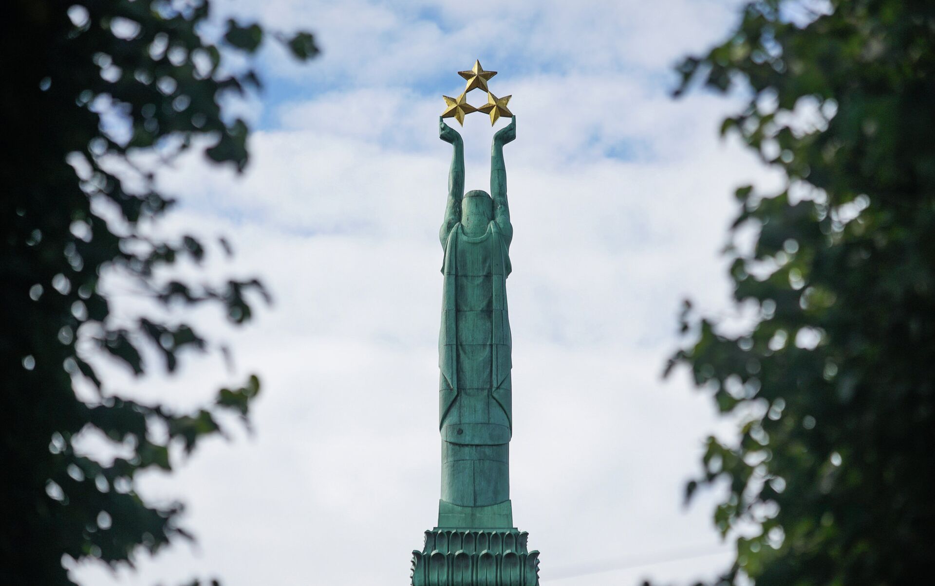 рига статуя свободы