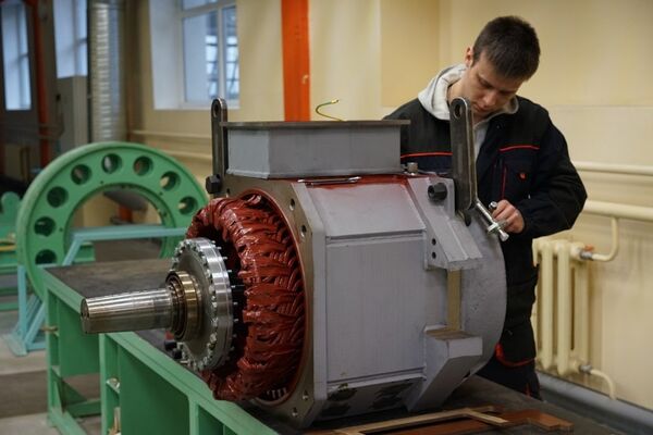 Рижский электромашиностроительный завод Рижский электромашиностроительный завод - Sputnik Латвия