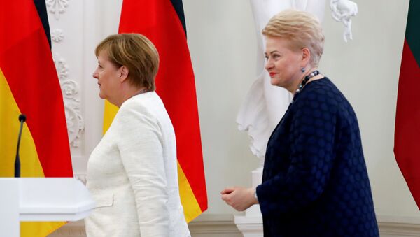 Канцлер Германии Ангела Меркель на совместной пресс-конференции с президентом Литвы Далей Грибаускайте - Sputnik Латвия