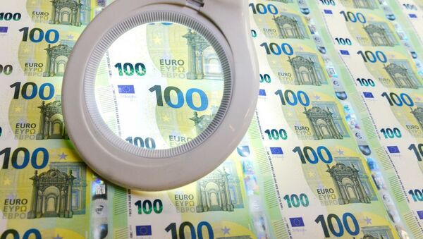 Презентация нового дизайна евробанкнот достоинством 100 и 200 евро - Sputnik Латвия