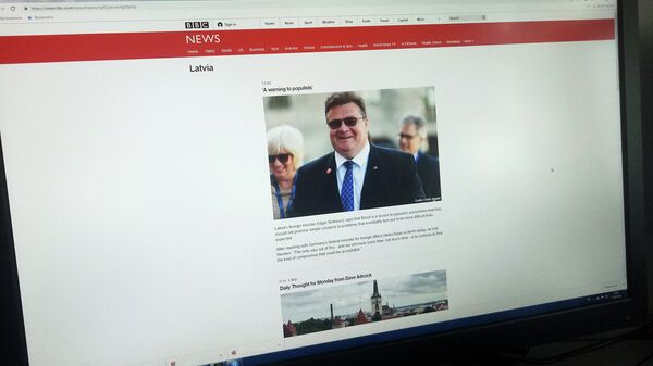 Сайт BBC на экране компьютера Сайт BBC на экране компьютера - Sputnik Latvija