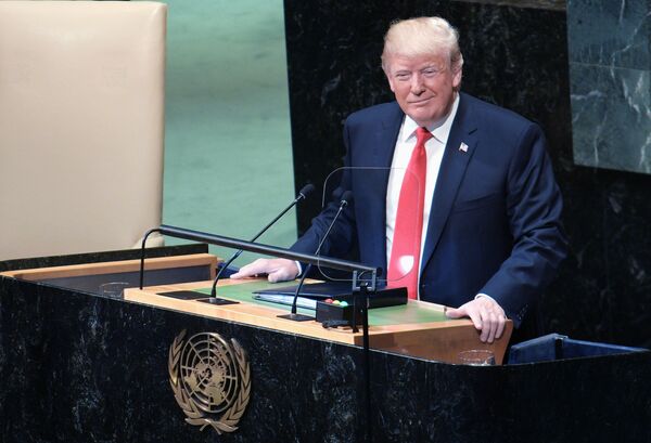 Так кончилась империя: Трамп опозорился на выступлении в ООН Так кончилась империя: Трамп опозорился на выступлении в ООН - Sputnik Латвия