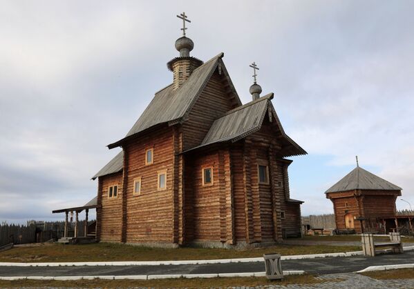Церковь иконы Божией Матери Всех скорбящих Радость в музее Обдорский острог - Sputnik Латвия