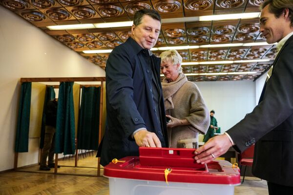 Выборы президента Латвии: курьезы, тайны и старейшая традиция Выборы президента Латвии: курьезы, тайны и старейшая традиция - Sputnik Латвия