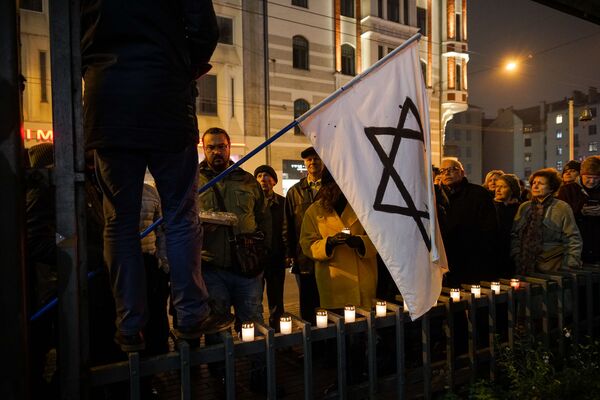 Память - это сопротивление: невыдуманные истории о Праведниках мира в Риге Память - это сопротивление: невыдуманные истории о Праведниках мира в Риге - Sputnik Латвия