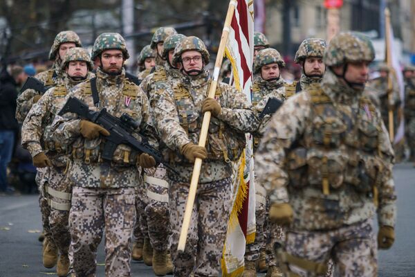 Mūsu mazais Lāčplēsis: kā Latvija stiprina NATO, un kas sasmīdināja amerikāņus Mūsu mazais Lāčplēsis: kā Latvija stiprina NATO, un kas sasmīdināja amerikāņus - Sputnik Latvija