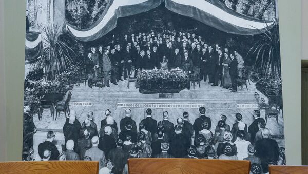 Поворотный момент в истории 18 ноября 1918 года в Национальном театре - Sputnik Латвия