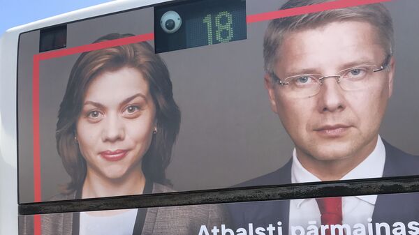 Голосуют за тех, кто громче кричит: как Маргарита Драгиле участвовала в выборах в Сейм Голосуют за тех, кто громче кричит: как Маргарита Драгиле участвовала в выборах в Сейм - Sputnik Латвия