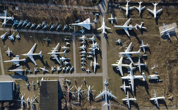 Экспозиция самолетов и вертолетов в музее ВВС РФ в Монино - Sputnik Латвия
